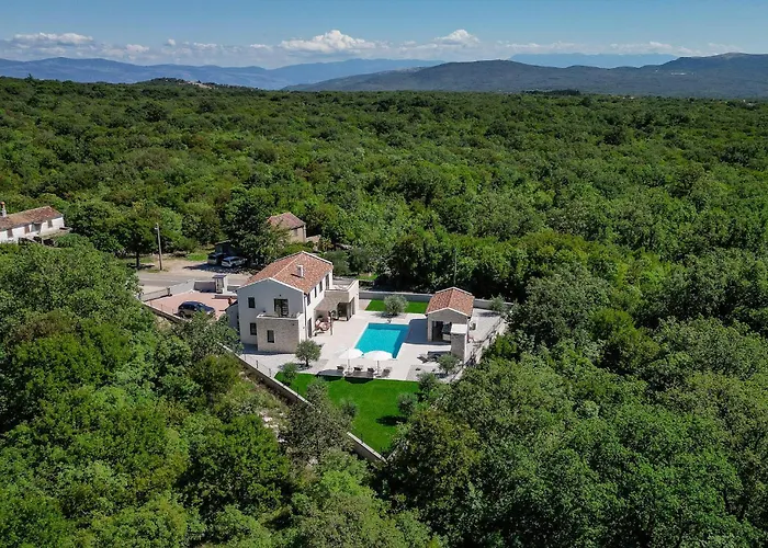Holiday home Luxurious In *